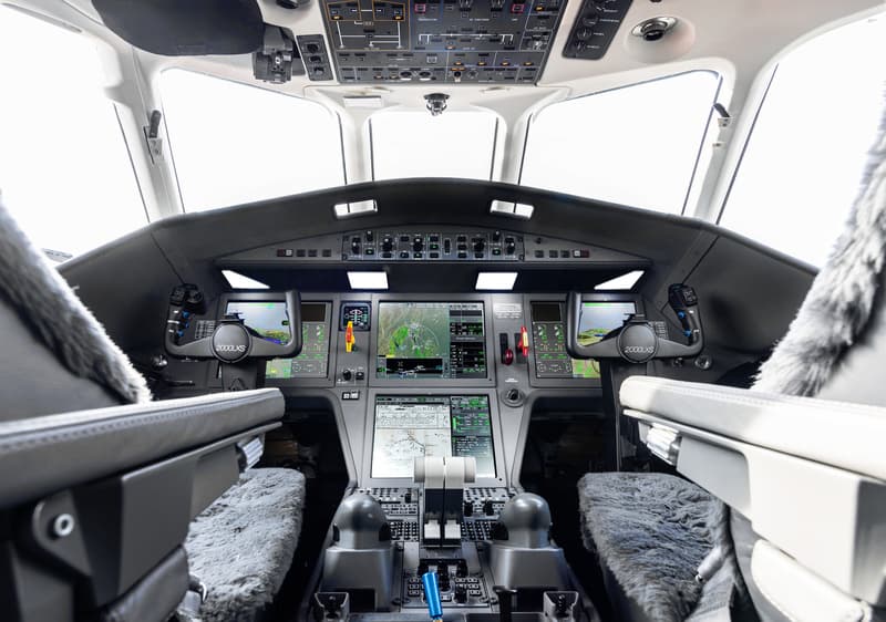 Dassault anuncia atualização Easy IV para Falcon 2000